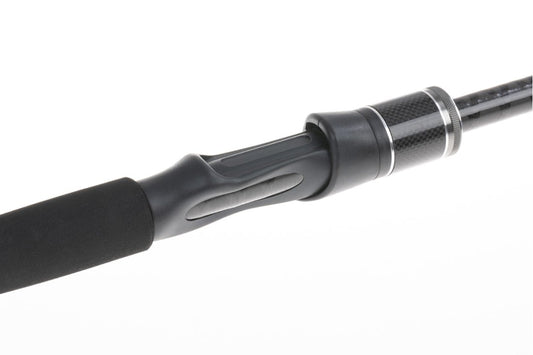 Vista lateral caña Hart Toro Trek FK 9' spinning pesado, empuñadura ergonómica, diseñada para pesca en agua salada